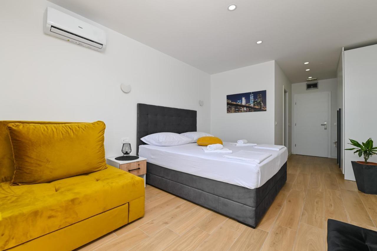 Pansion Comfort Lepar โนวาลยา ภายนอก รูปภาพ