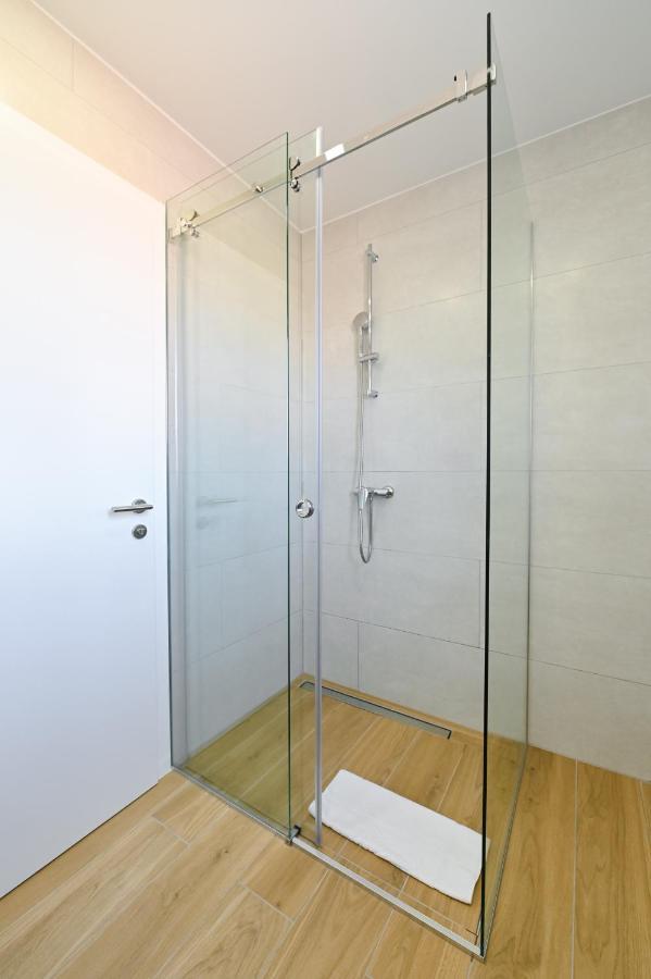 Pansion Comfort Lepar โนวาลยา ภายนอก รูปภาพ