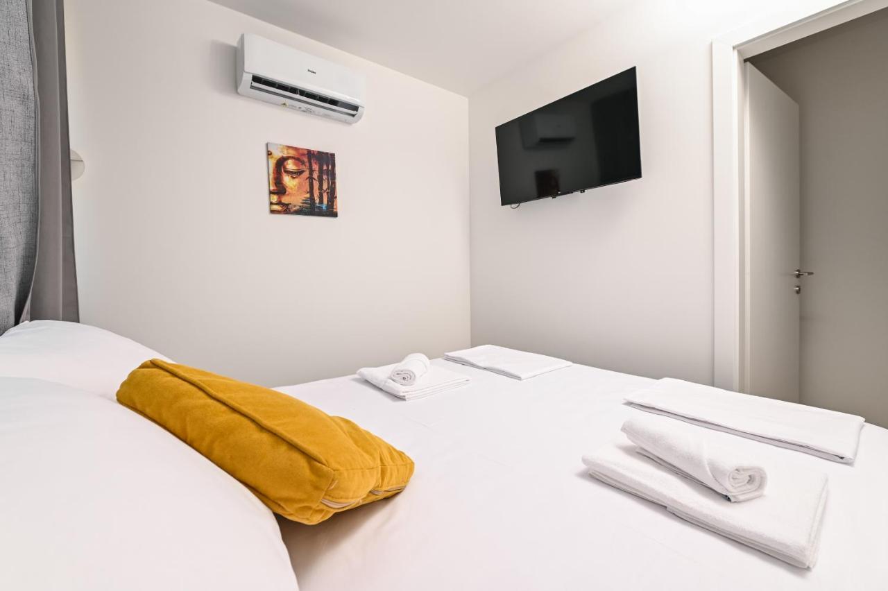 Pansion Comfort Lepar โนวาลยา ภายนอก รูปภาพ